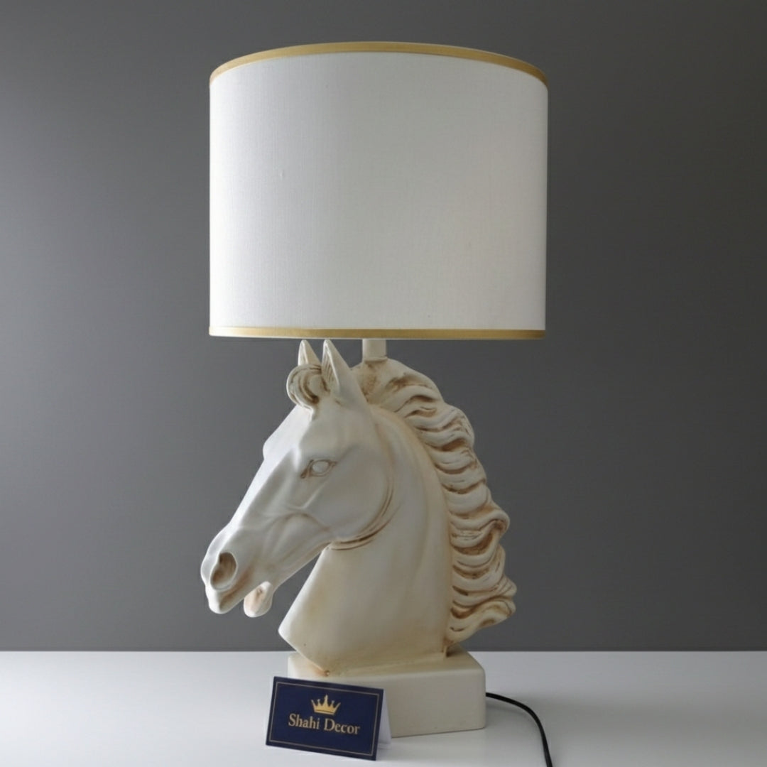 Antique Cream Noble Horse Head Table Lamp