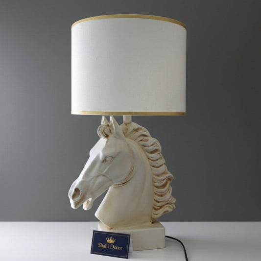 Antique Cream Noble Horse Head Table Lamp